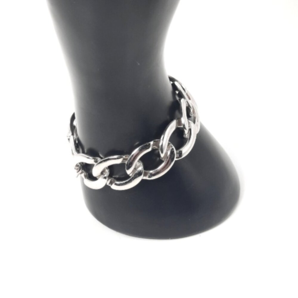 Monet Vintage Silver Tone Chunky Link Retro Bracelet Signed Fold Over Clasp